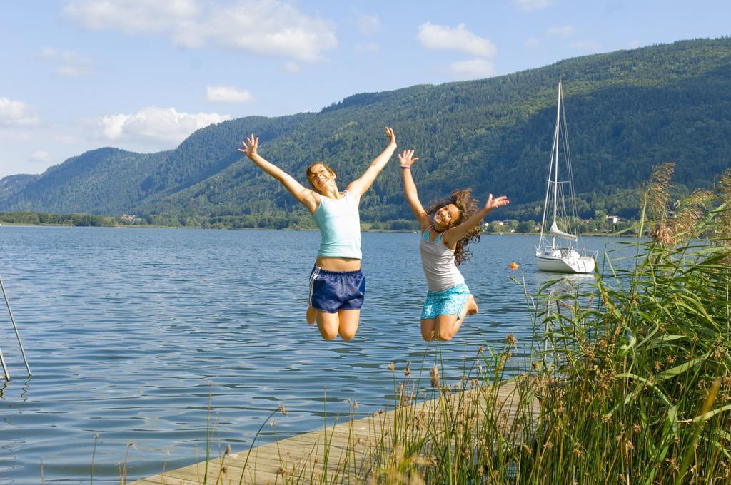 Gasthof Nindler Hotel Steindorf am Ossiacher See Buitenkant foto