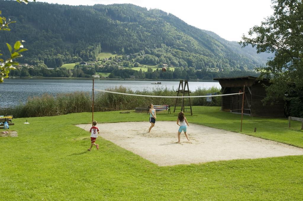 Gasthof Nindler Hotel Steindorf am Ossiacher See Buitenkant foto